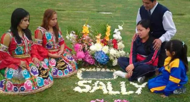 <strong> La muñequita Sally dejó a sus hijas y a su esposo tras su muerte</strong> <strong> La muñequita Sally dejó a sus hijas y a su esposo tras su muerte</strong>