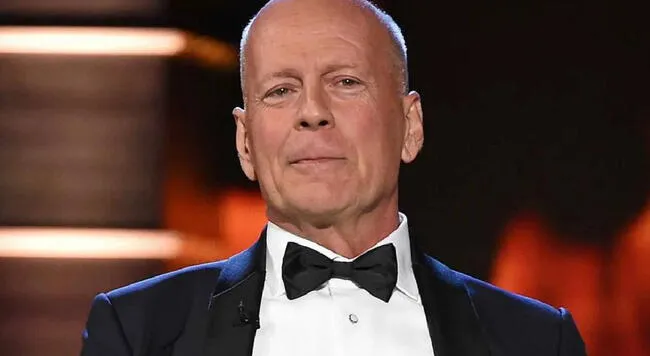 <strong> Bruce Willis anuncia su retiro de la actuación debido a que sufre de afasia</strong>   