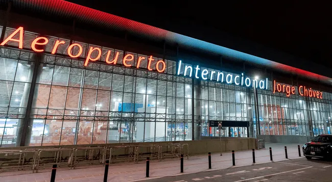 <strong> Colegio de Arquitectos criticó el diseño del nuevo aeropuerto Jorge Chávez: "Local industrial o un galpón”</strong> <strong> Colegio de Arquitectos criticó el diseño del nuevo aeropuerto Jorge Chávez: "Local industrial o un galpón”</strong>