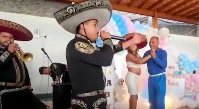 Paolo Hurtado envió mariachis al cumpleaños de Rosa Fuentes.<br>   