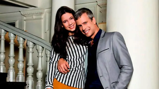  Diego Bertie y su hija Aíssa en el 2015 para la revista "¡Hola! Perú".   