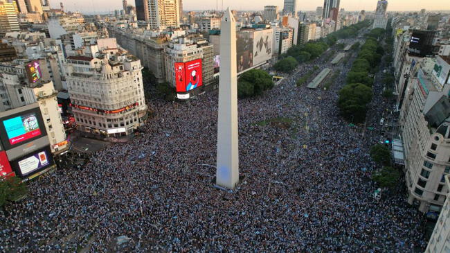 Buenos Aires en medio de celebraciones.   