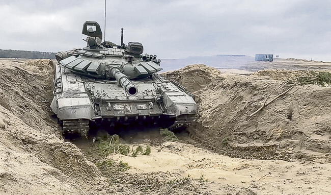  Artillería. Tanque ruso durante ejercicios conjuntos de las fuerzas armadas de Rusia y Bielorrusia en un campo de tiro. Foto: AFP    