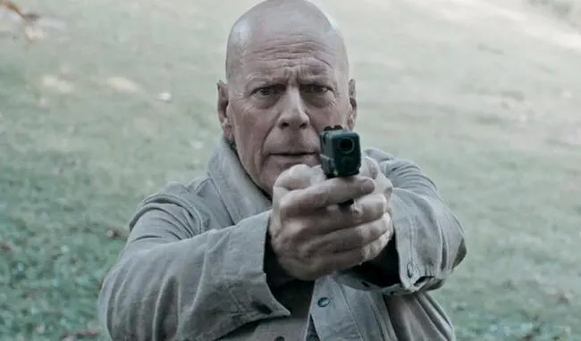 <strong> Bruce Willis, de 68 años, es el protagonista "Asesino implacable". Foto: Vertical Entertainment</strong>   