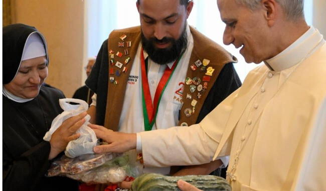 <strong> Papa León XIV recibió regalos provenientes de Lambayeque, lugar donde residió varios años | Foto: L'Osservatore Romano</strong> <strong> Papa León XIV recibió regalos provenientes de Lambayeque, lugar donde residió varios años | Foto: L'Osservatore Romano</strong>