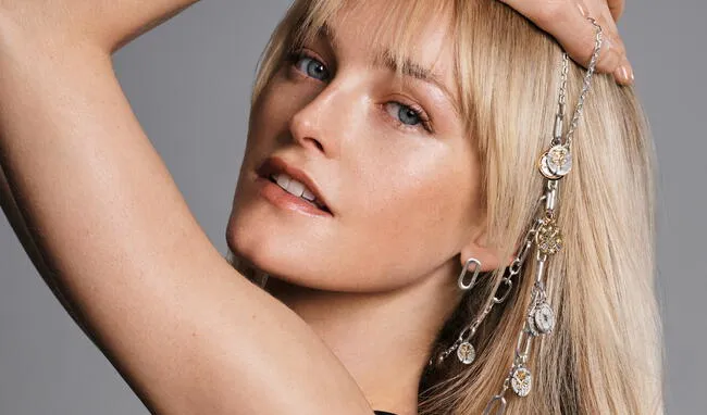 Los talismanes, elaborados en plata de ley y chapado en oro de 14 quilates, se pueden llevar solos o en capas. Fuente: Difusión. Los talismanes, elaborados en plata de ley y chapado en oro de 14 quilates, se pueden llevar solos o en capas. Fuente: Difusión.