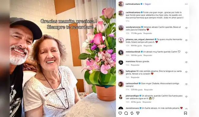 Carlos Alcántara compartió un mensaje de despedida a su madre.  
