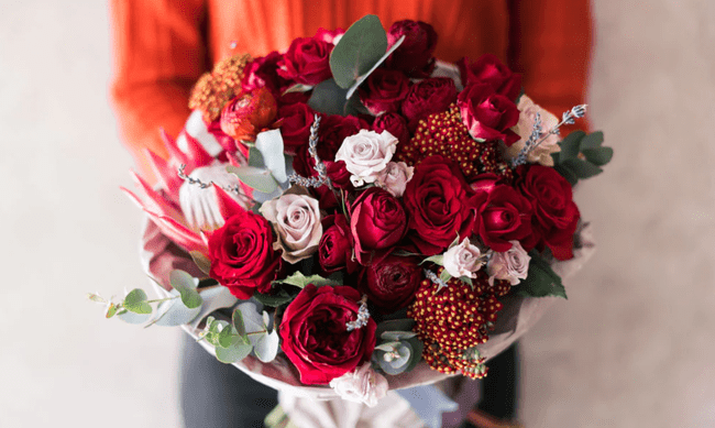 <strong> San Valentín: conoce por qué regalar flores este 14 de febrero, día del amor y la amistad</strong>   