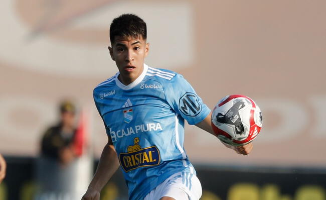 Gonzalo Aguirre en Sporting Cristal.   