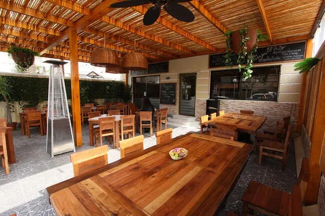 Instalaciones del restaurante peruano Chicha en Ají ubicado en Chile.   