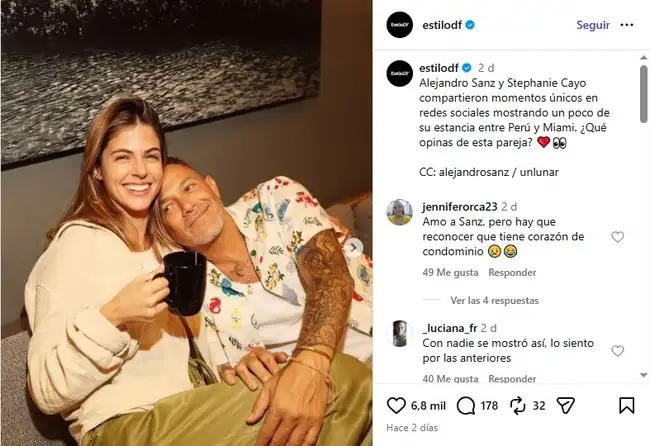 La pareja oficializó su relación.  
