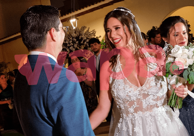 Verónica Linares luce radiante el día de su boda. | Difusión.   