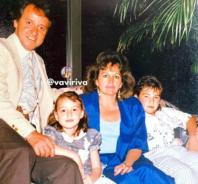  Vanesa Villagrán compartión una conmovedora fotografía junto a su padre y madre.    