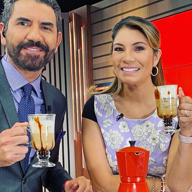Fernando Díaz y Alicia Retto son considerados como "esposo televisivos".   