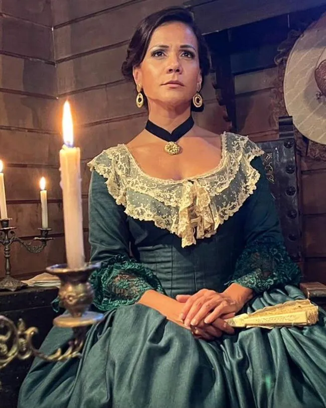 Mónica Sánchez interpreta a Francisca Zubiaga en un largometraje. | Instagram.    