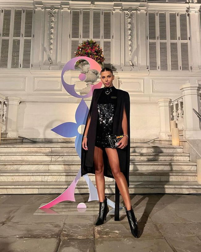 Alondra García Miró se viste con lujosas prendas de Louis Vuitton. | Instagram.   