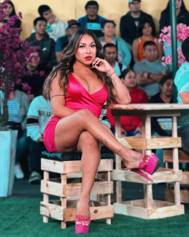 Dayanita alborota las redes con sensual vestido pink. | Instagram.    