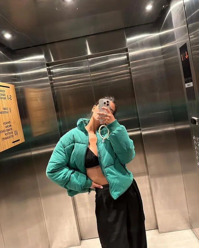 Ivana Yturbe demuestra su verdadero estilo con una casaca puffer. | Instagram.    