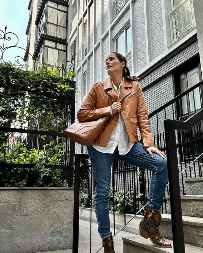 Gianella Neyra deslumbra con unas botas cowboy. | Instagram.    