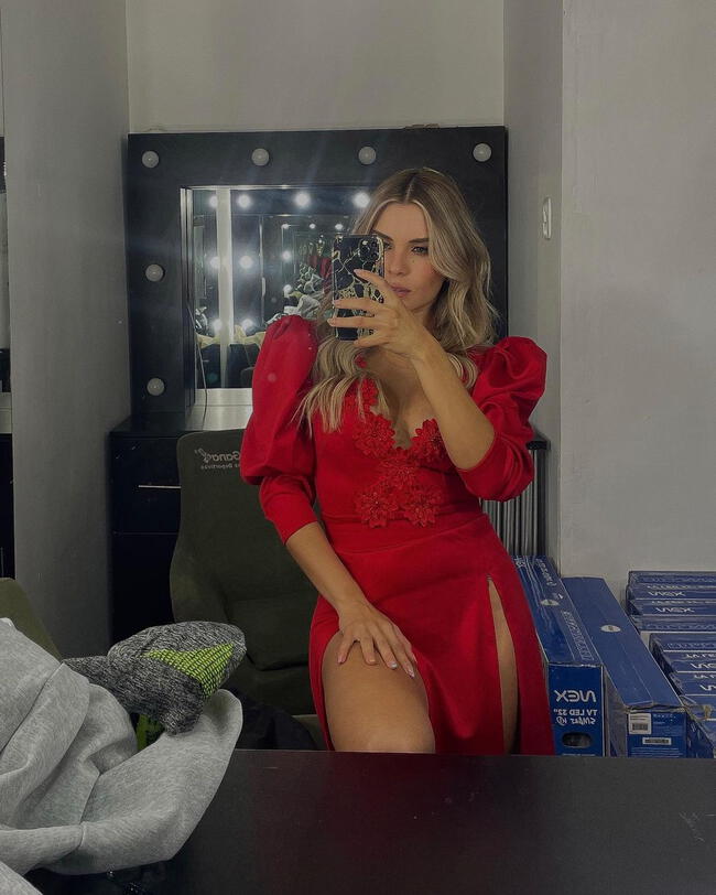 Fiorella Retiz alborota las redes con sensual vestido. | Instagram.    