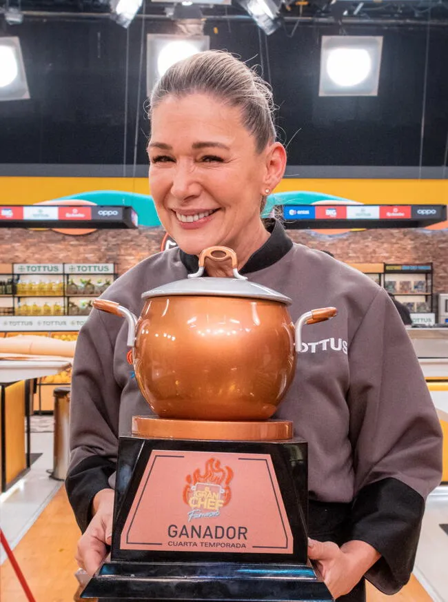  Mónica Zevallos se llevó la 'olla de oro' de ‘El Gran Chef: Famosos’. Foto: Latina    