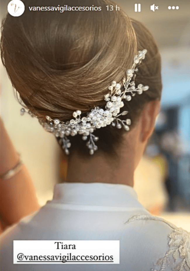 Maritere utilizó una tiara diseñada por Vanessa Vigil. | Instagram 