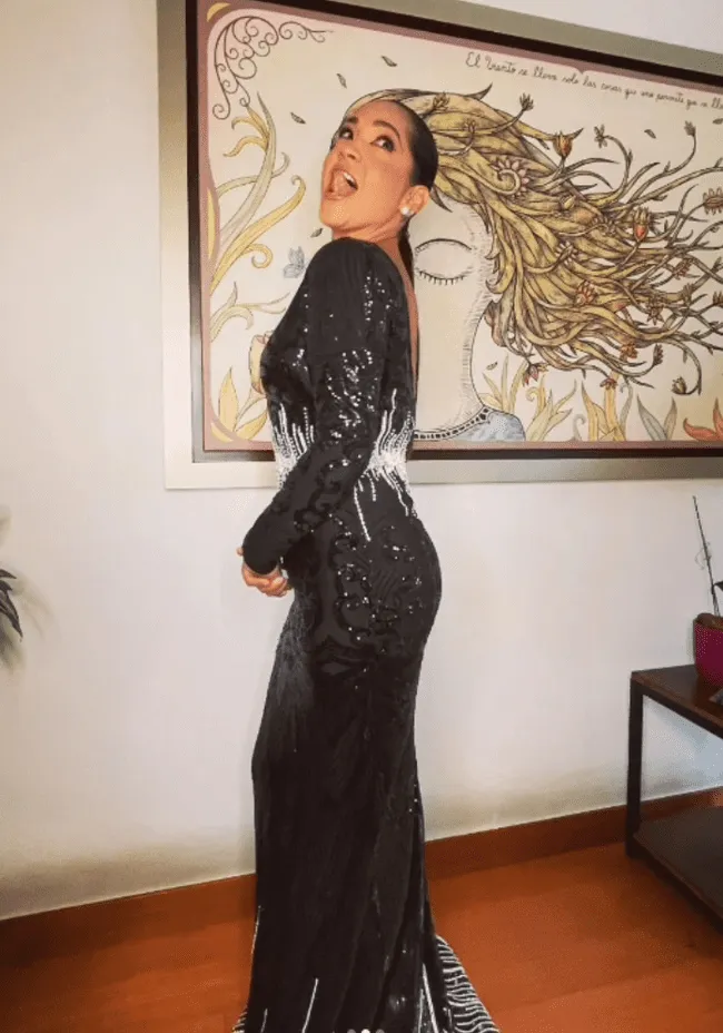 Katia Palma deslumbra con increíble vestido de gala. | Instagram.    
