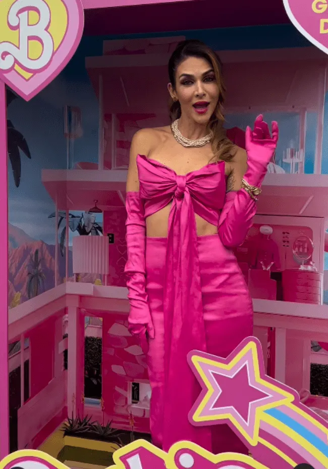 Anahí de Cárdenas se convirtió en una verdadera Barbie en avant premiere de la película. | Instagram.    